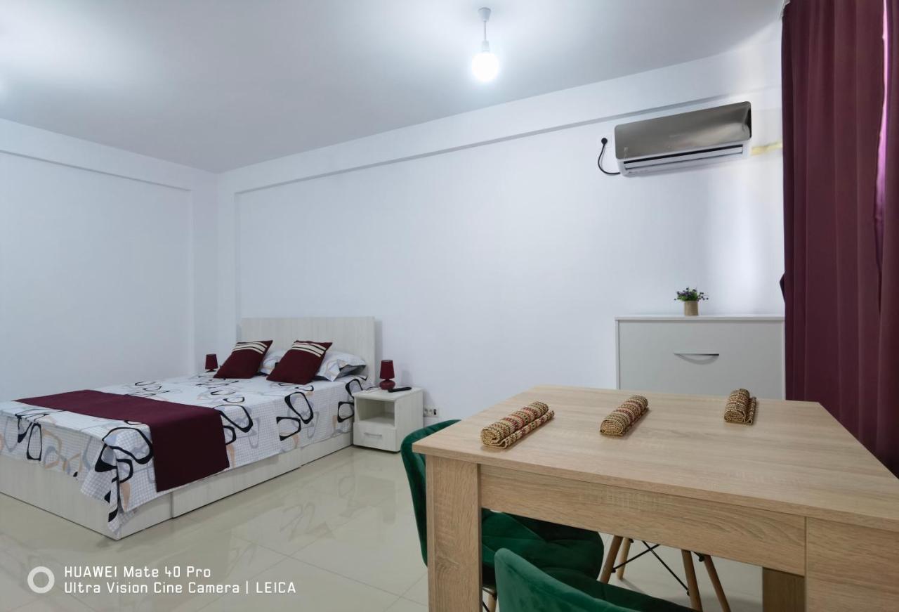 Garsoniera De La Mare Apartment Mangalia Exterior photo